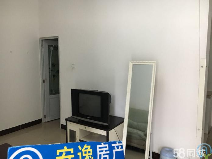 押一付三，九附二標(biāo)準(zhǔn)龥室龥廳電梯房，帶空調(diào)